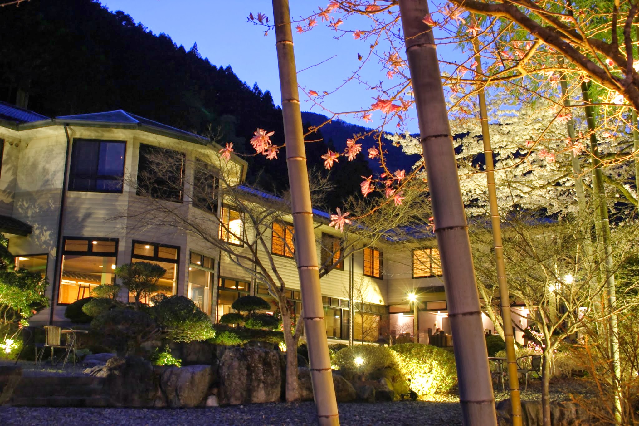 山の中の小さな一軒宿 船山温泉|山梨県の温泉宿・人気温泉旅館|19,270円〜