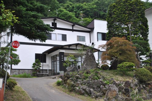 菱野温泉　上の湯　薬師館｜長野県の温泉宿・人気温泉旅館｜12,900円〜