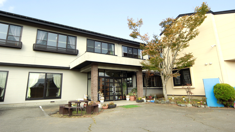スポーツリゾートつかさ|山梨県のリゾートホテル・極上ステイ|4,300円〜