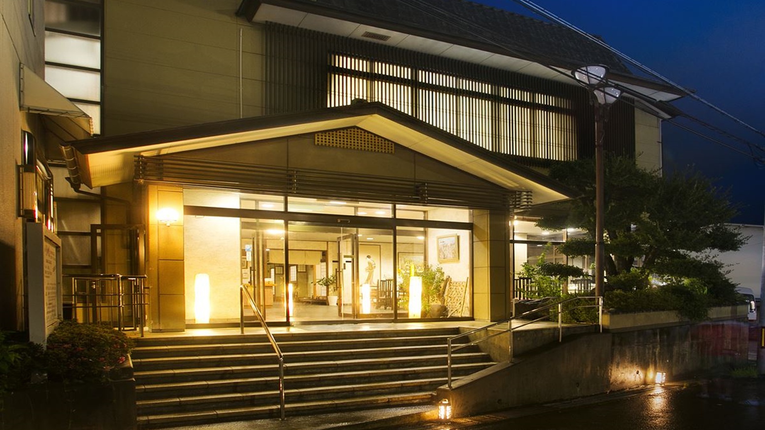 紀州みなべ温泉 料理宿 朝日楼|和歌山県の温泉宿・人気温泉旅館|4,400円〜