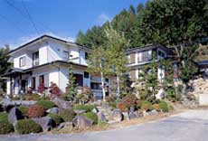 リゾートハウス鶏冠荘｜山梨県のリゾートホテル・極上ステイ｜10,600円〜