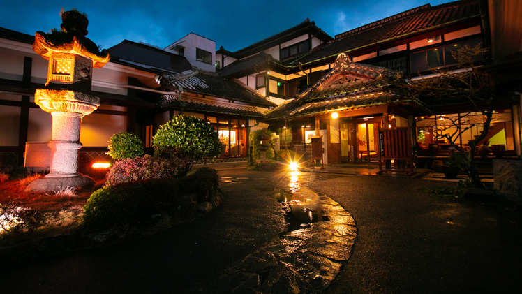 からつ温泉　かぐや姫の湯　旅館　綿屋｜佐賀県の温泉宿・人気温泉旅館｜19,560円〜