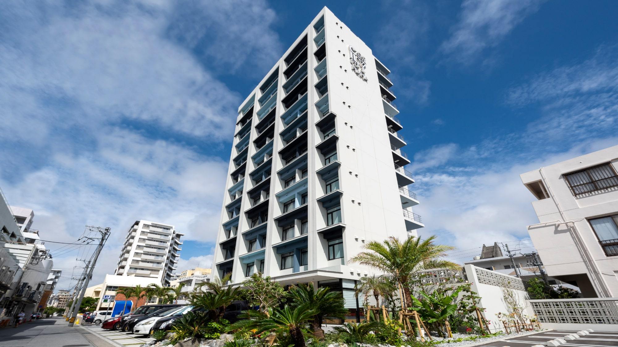 ホテルカクテルステイナハ|沖縄県の温泉宿・人気温泉旅館|2,758円〜