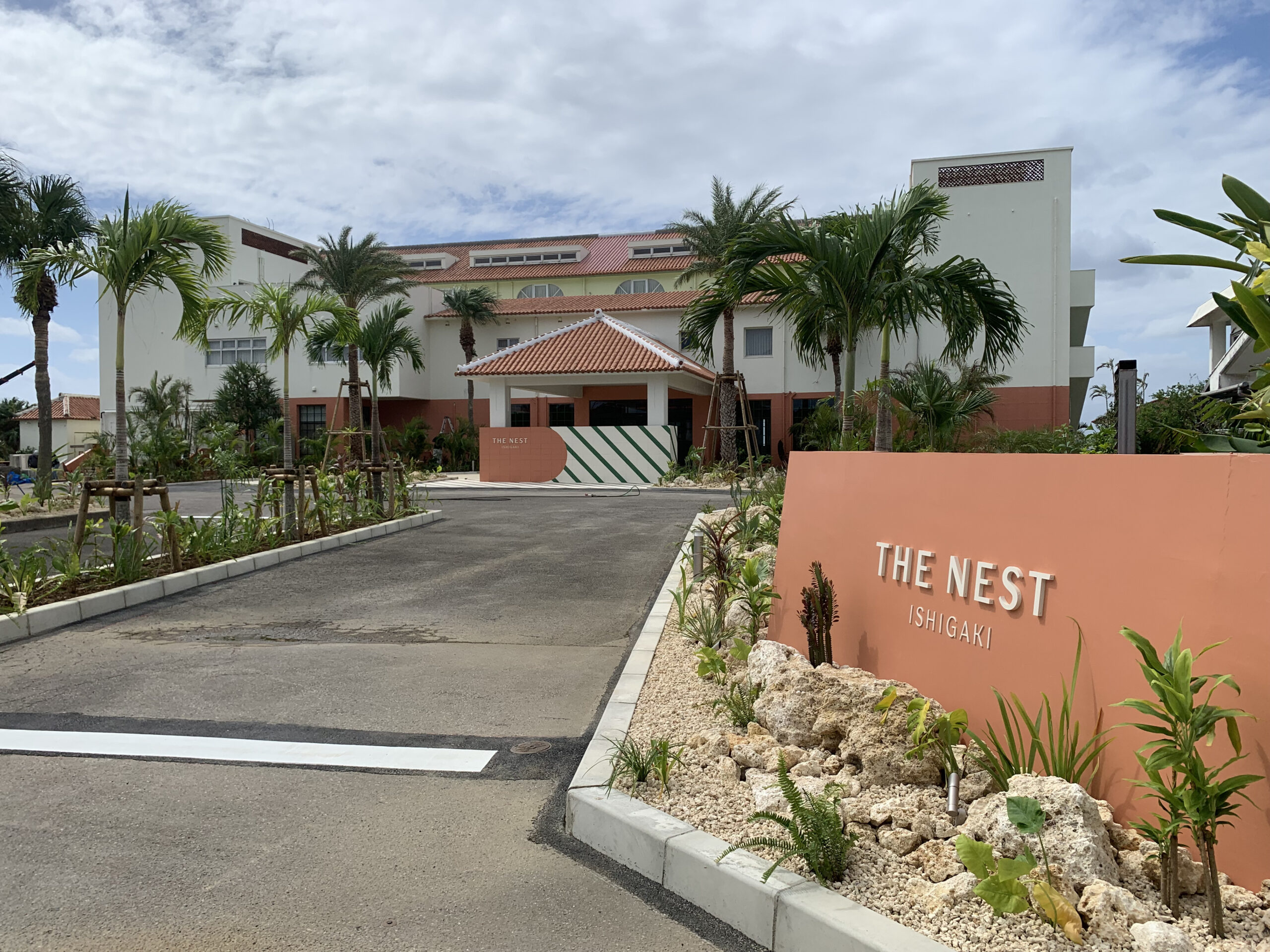 THE NEST ISHIGAKI<石垣島>|沖縄県のリゾートホテル・極上ステイ|3,714円〜
