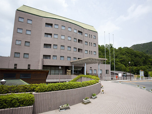 和気鵜飼谷温泉|岡山県の温泉宿・人気温泉旅館|7,000円〜
