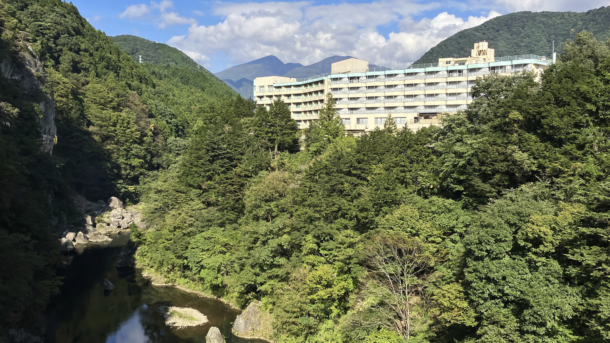 鬼怒川温泉 鬼怒川ロイヤルホテル(伊東園ホテルズ)|栃木県の温泉宿・人気温泉旅館|7,348円〜